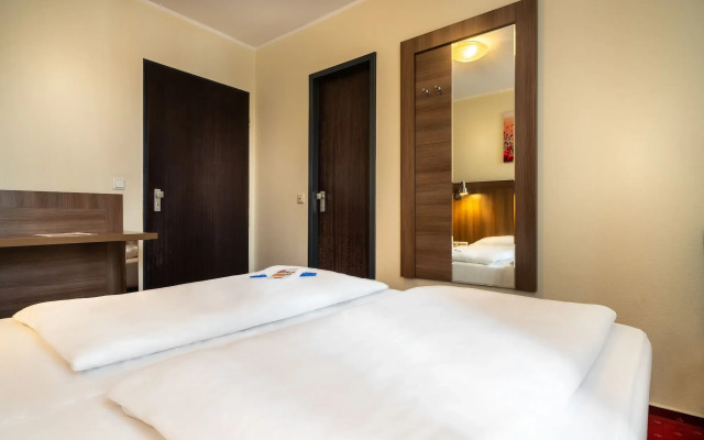 Hotel Leonet