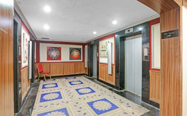 OYO Townhouse 808 Royal Palms Shared Serviced Apartment
