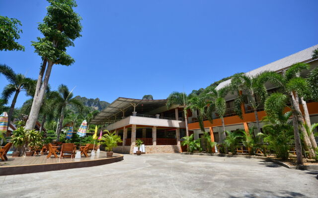 Diamond Cave Resort