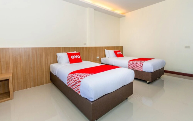 Canal Happiness by Oyo Rooms
