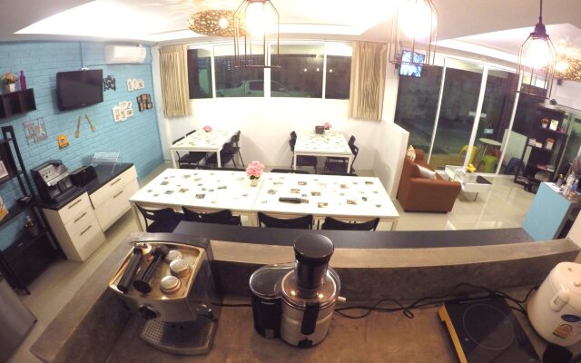 At We Patong hostel