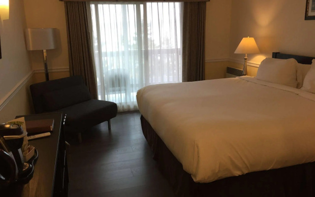 Rockwater Secret Cove Resort