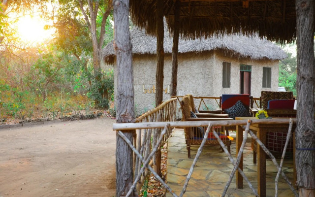 Selous Butembo Tented Lodge Lotus