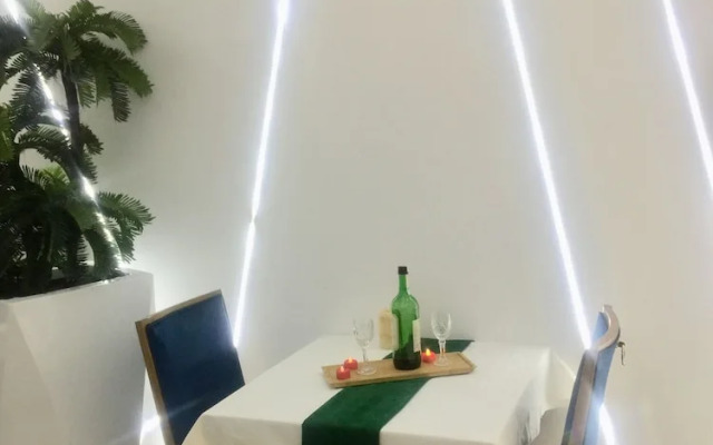 Lily Airport Otel