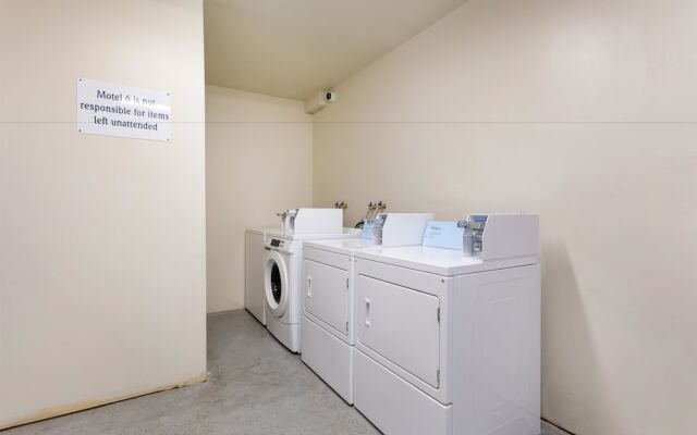 Studio 6 Englewood, FL