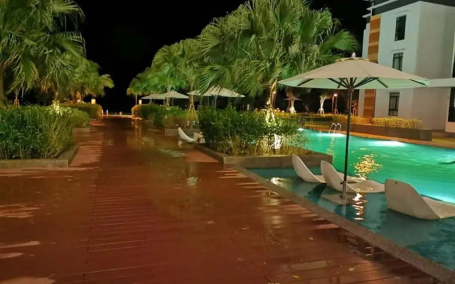 OPAHOME@ Timurbay Seafront Residence 2BR Family suite Seaview and Poolview