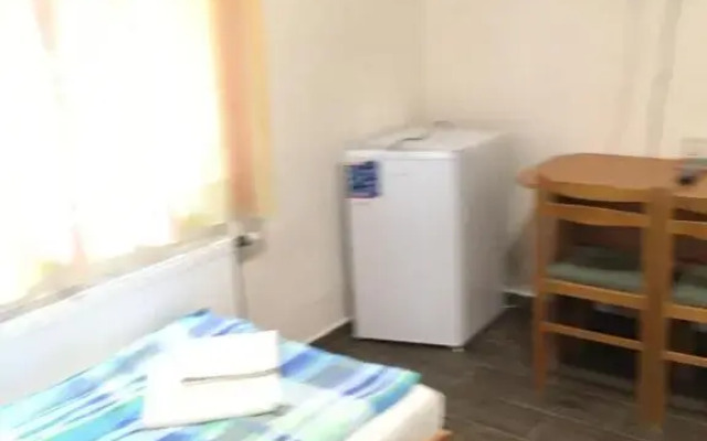 Vasmacska Panzió