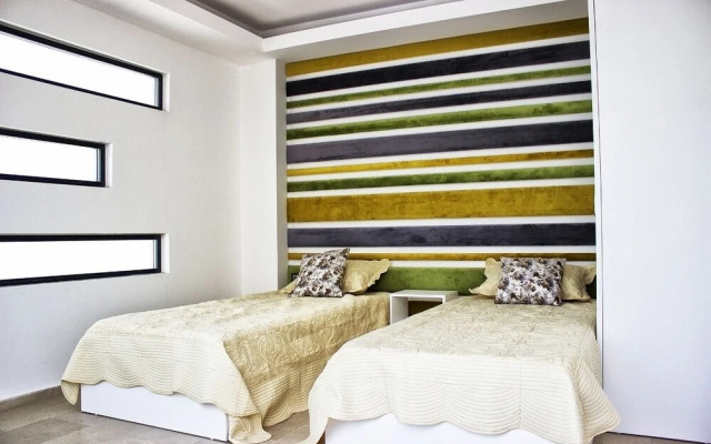 Villa Ladera 2 by VillaTatilin