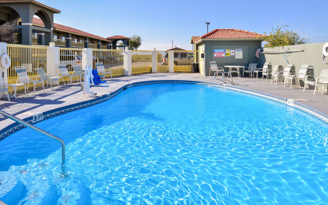 Sleep Inn & Suites