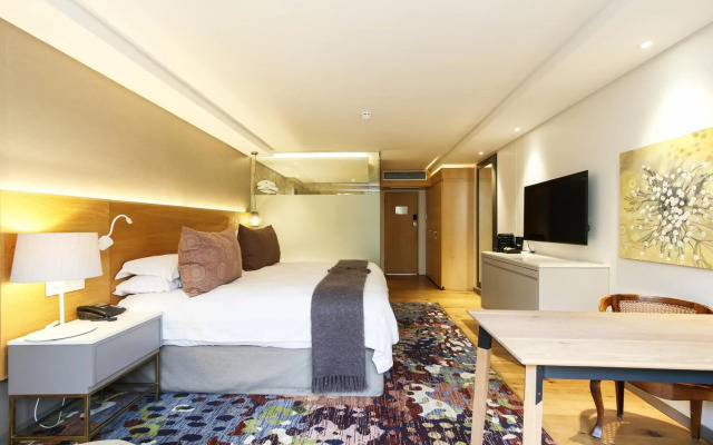 The Vineyard Hotel