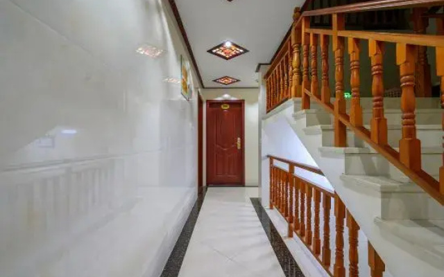 Longxi Inn