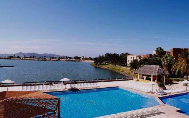Paradiso Resort