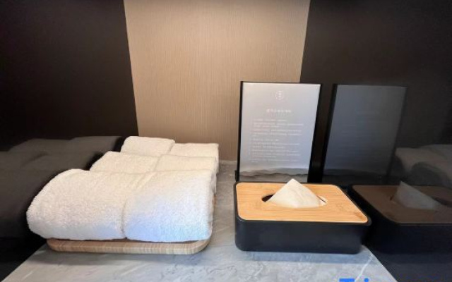 JI Hotel (Wuhan Zhuankou Houguan Lake)