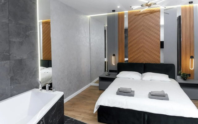 Close to main square, big living room and kitchen 2 saparate rooms