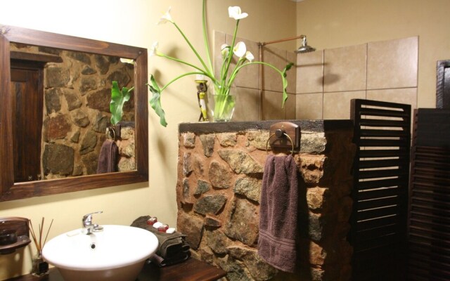 Lomas Creek Guest Lodge