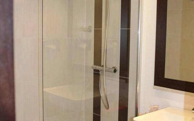 Holiday Inn - the niu, Fender Amsterdam by IHG