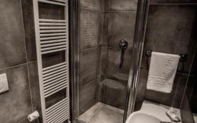 Allo Scalo Dei Mille