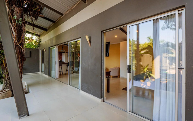 Private Studio flatlet, Uncapped Wifi, Netflix,Full DSTV