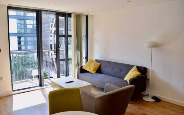 Stylish 1 Bedroom Flat In Amazing Location