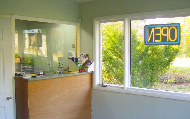 Country Place Inn And Suites