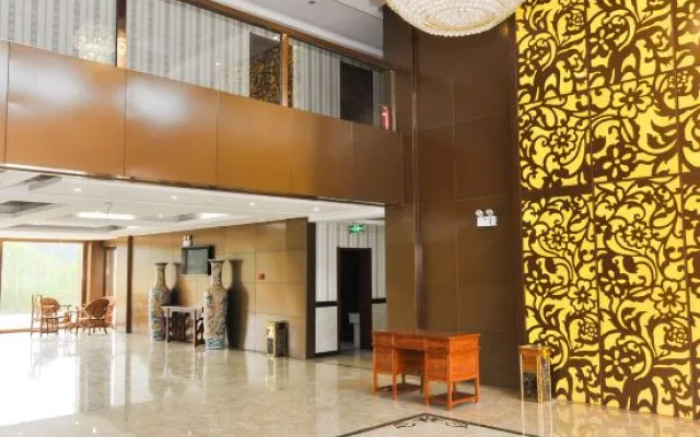 Saihanba Jinding Holiday Hotel