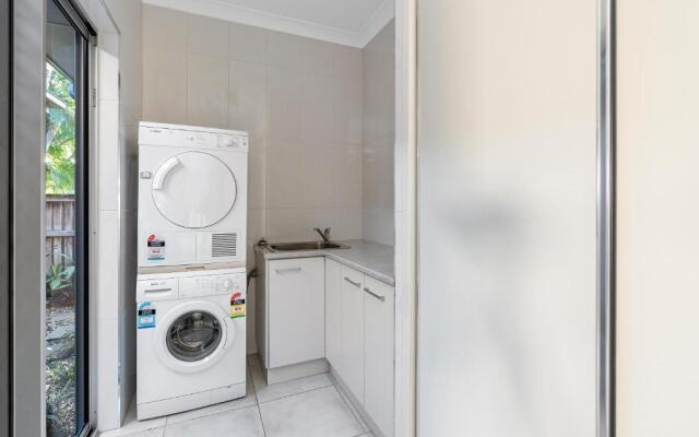 Aurelia 3 Bedroom Holiday Home Palm Cove