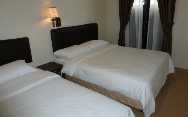 Hotel Hong at Jonker Street – Guest Rooms – Malacca