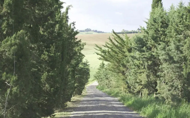 Giuly Rosselmini Residence