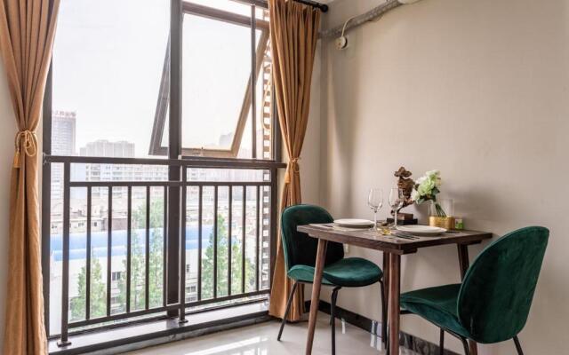 Wuhan Hongshan·Guanggu Square· Locals Apartment 00157650