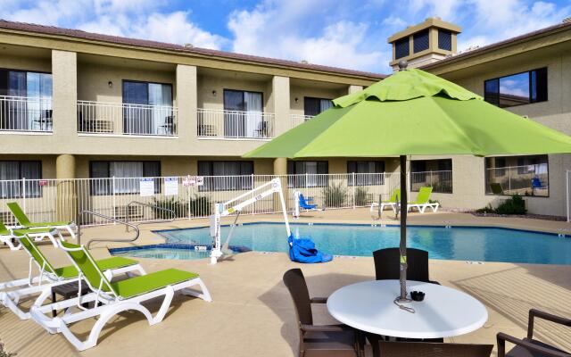 Spark by Hilton Fountain Hills Scottsdale
