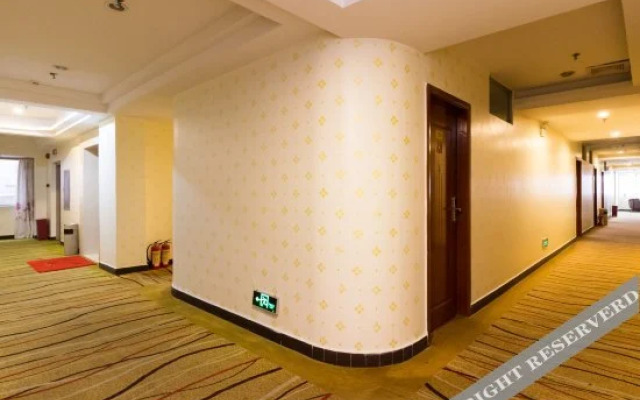Shengjia Theme Hotel (Guangzhou Dashi Metro Station)