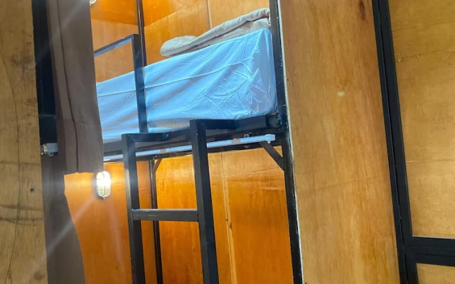 Fi Hostel Kuta – Guest Rooms – Kuta