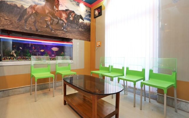 OYO 14868 Hotel Priyadarshini