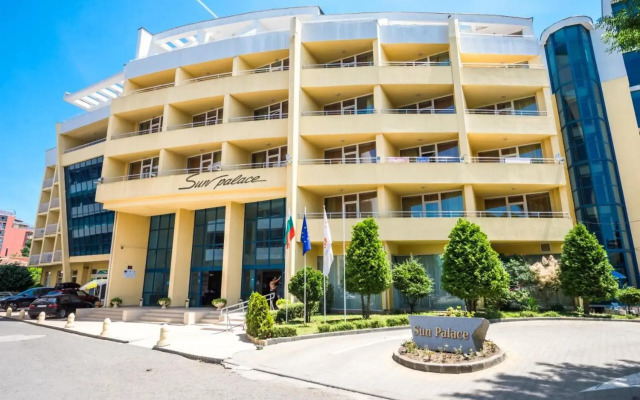 Sun Palace