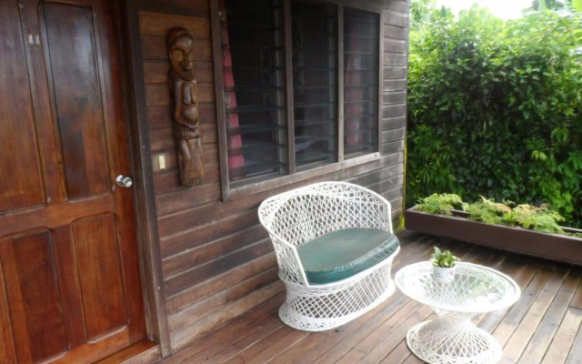 Deco Stop Lodge