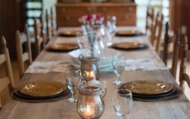 The Inn at White Oak