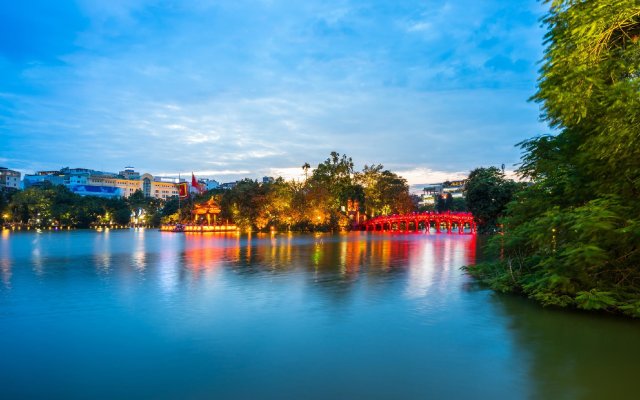 Hanoi Iris Boutique Hotel