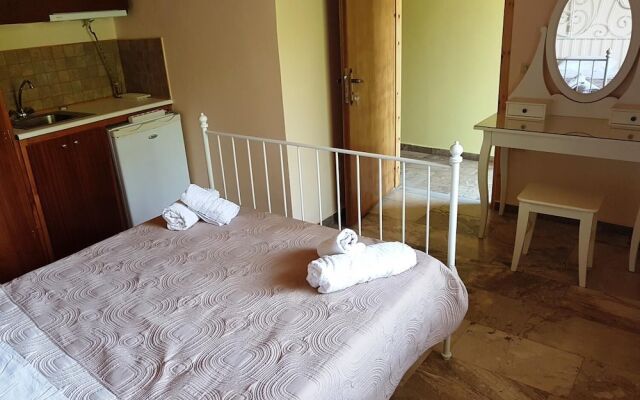 Studios Lefkada