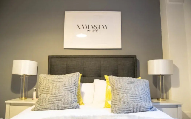 Beautiful Battersea Flat - 4 Guests