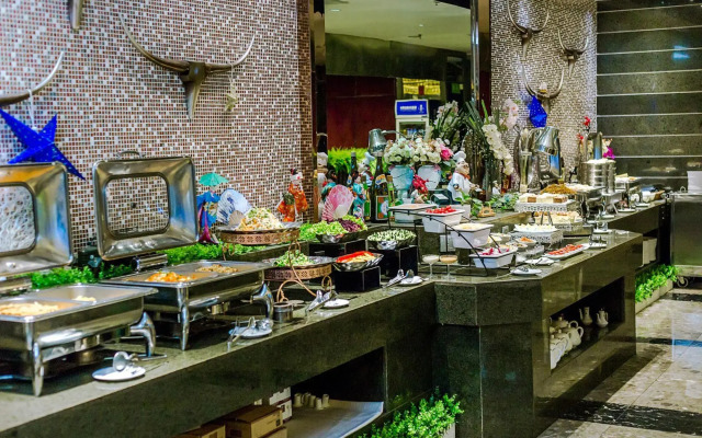 Xingtai conifer fern Hotel