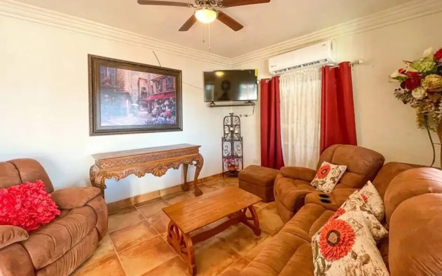 Homely Mexican Accent Apartment 2