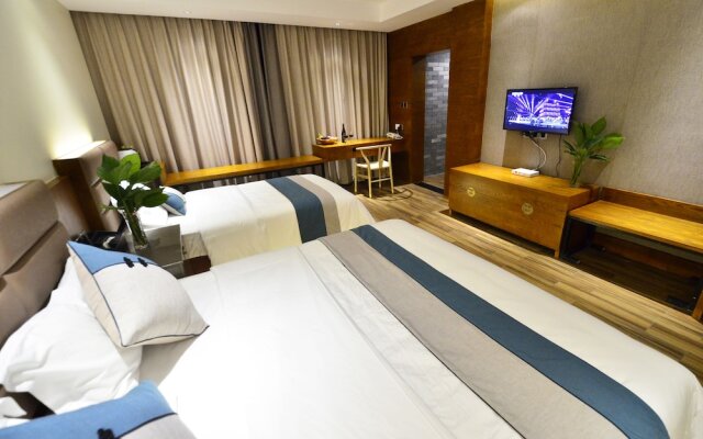 CTN LiRiver Boutique Hotel