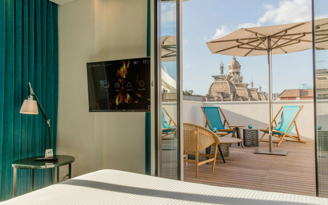 Motel One Barcelona-Ciutadella - Image 3