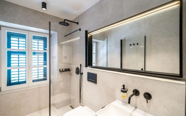 Agape Suite Old Town-Luxury Two Bedroom Apartment