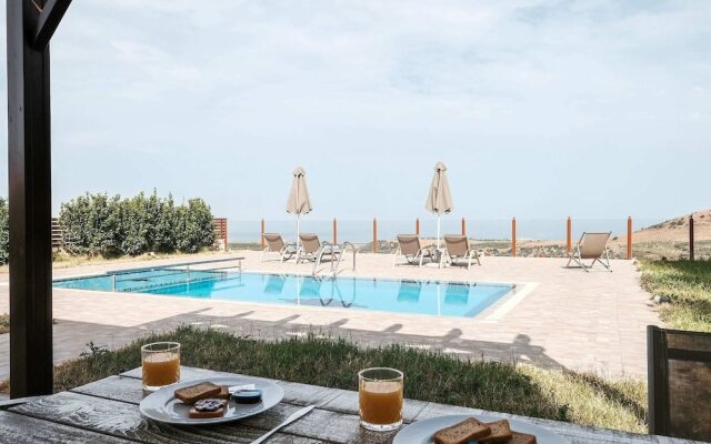 Attractive Villa in Latsimas With Garden and BBQ