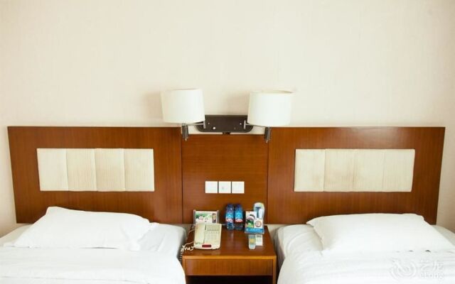 Jiakai Crown Hotel