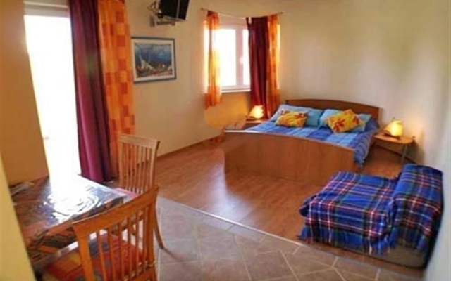 Studio apartment Niko - with pool : A5 Jelsa, Island Hvar