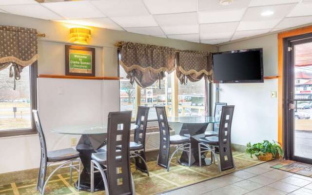 Econo Lodge Clarks Summit - Scranton