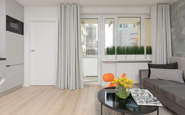 Emilii Plater Apartment by Renters
