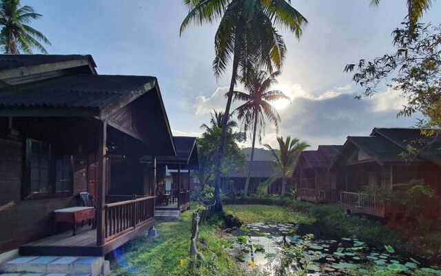 ZEN Rooms Pelangi Beach Resort